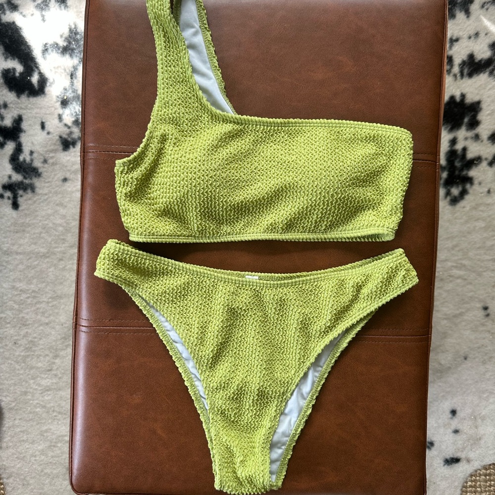 Green crinkle bikini set size M